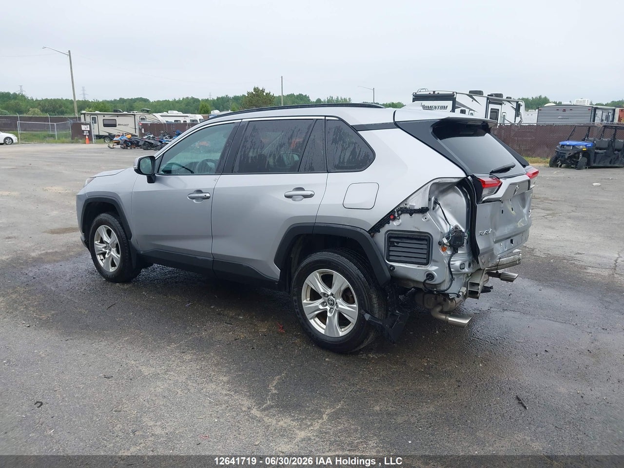 2021 TOYOTA RAV4 XLE thumbnail 4