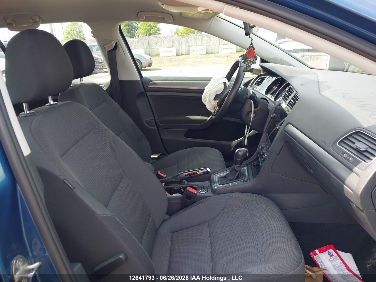 2021 VOLKSWAGEN GOLF thumbnail 6