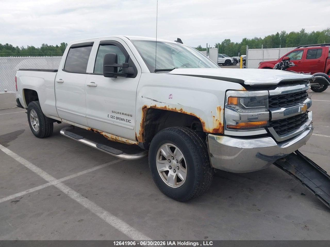 2017 CHEVROLET SILVERADO K1500 LT thumbnail 2