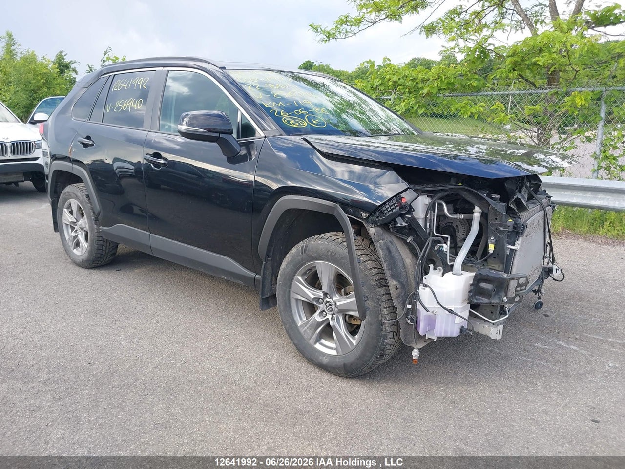 2022 TOYOTA RAV4 XLE thumbnail 2