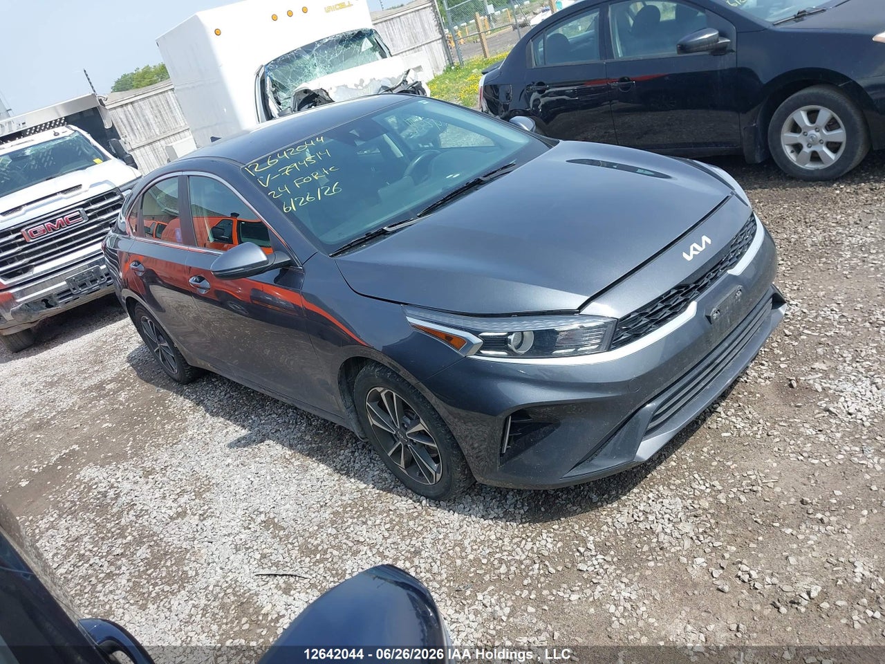 2024 KIA FORTE thumbnail 2