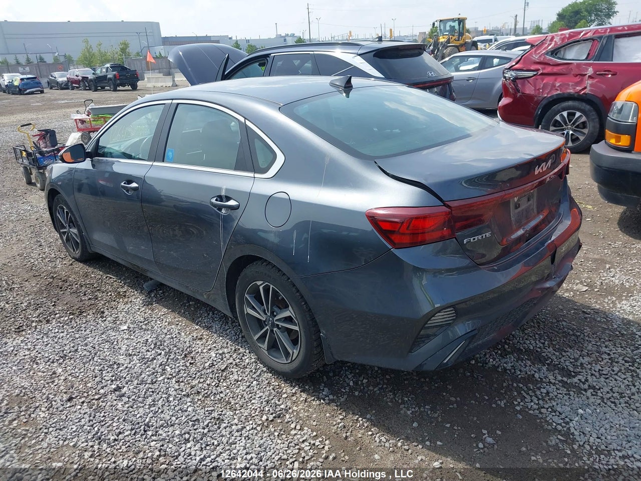 2024 KIA FORTE thumbnail 4