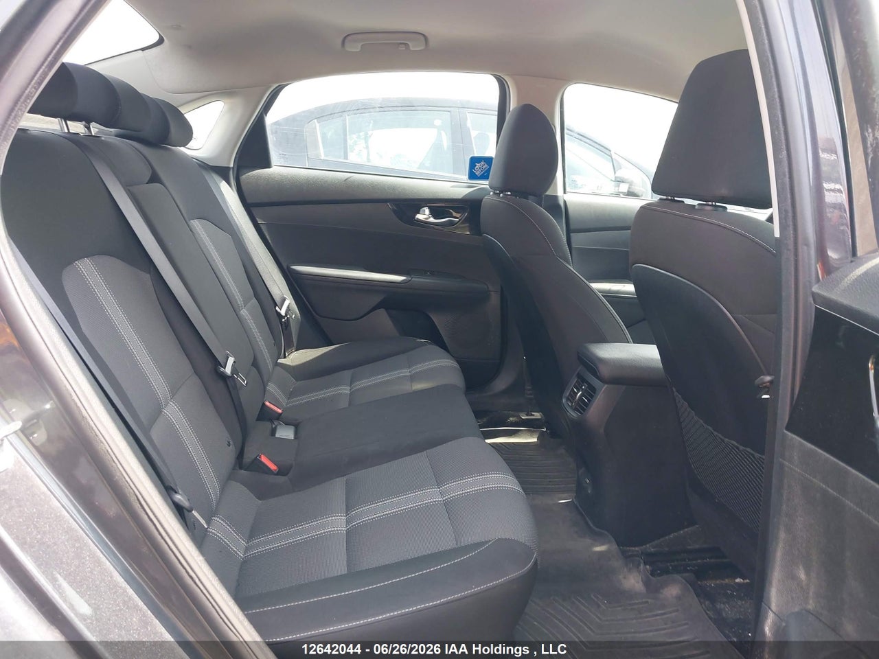 2024 KIA FORTE thumbnail 9