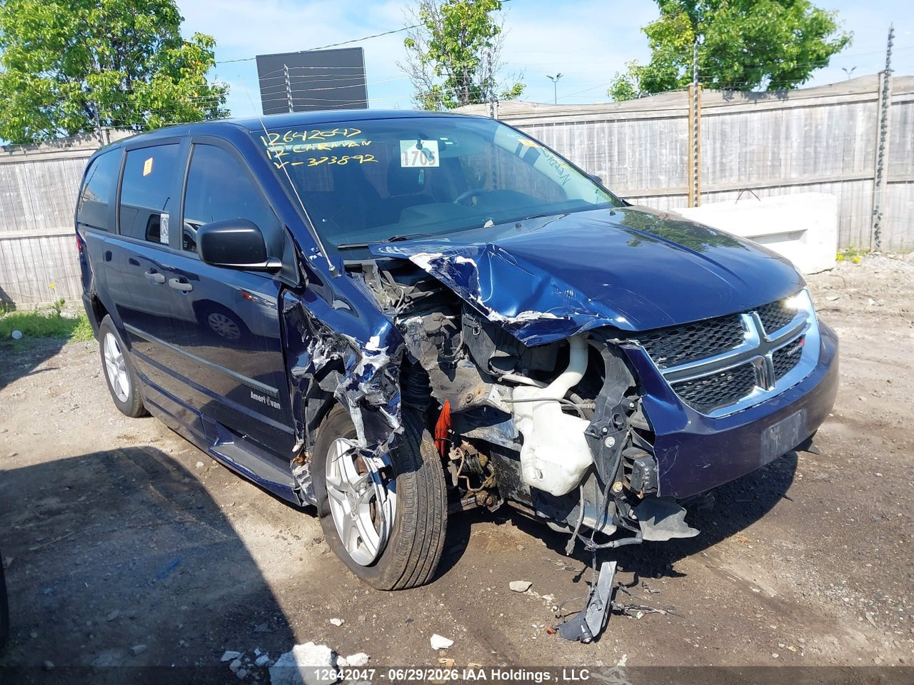 2012 DODGE GRAND CARAVAN SE thumbnail 2