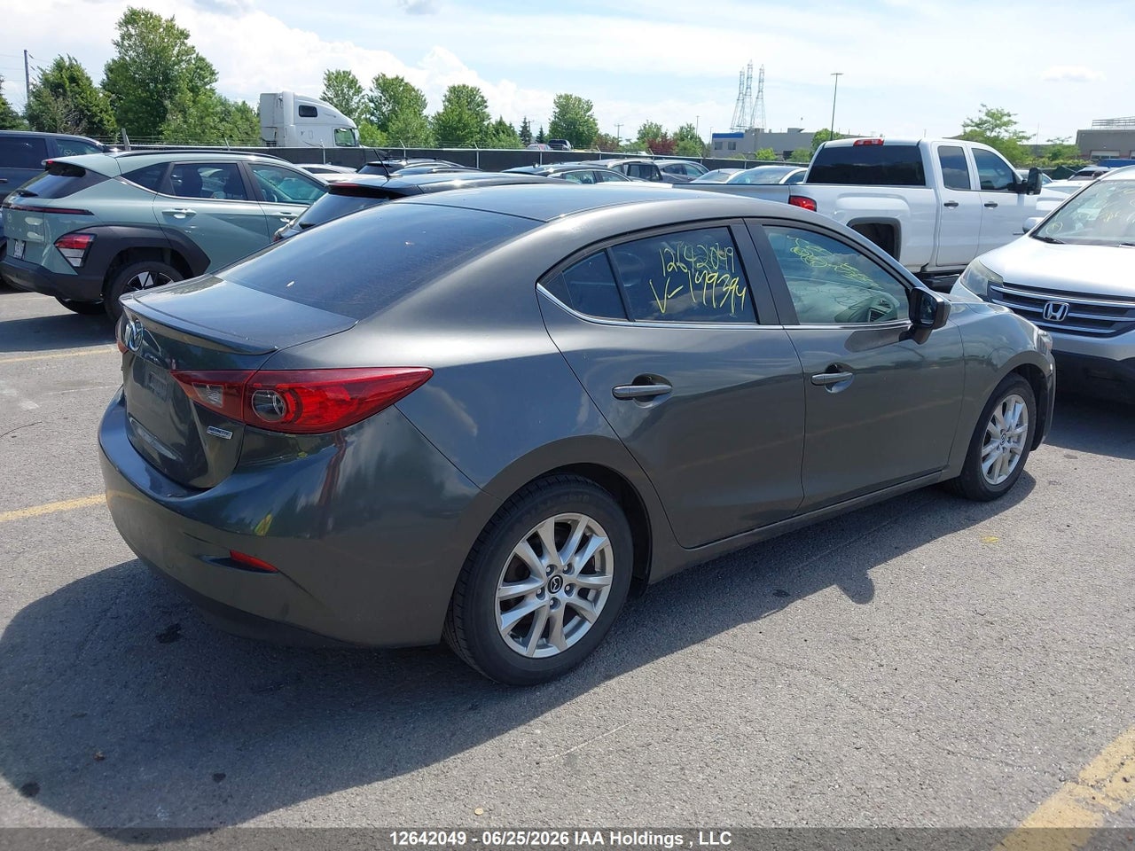 2017 MAZDA MAZDA3 SE thumbnail 5