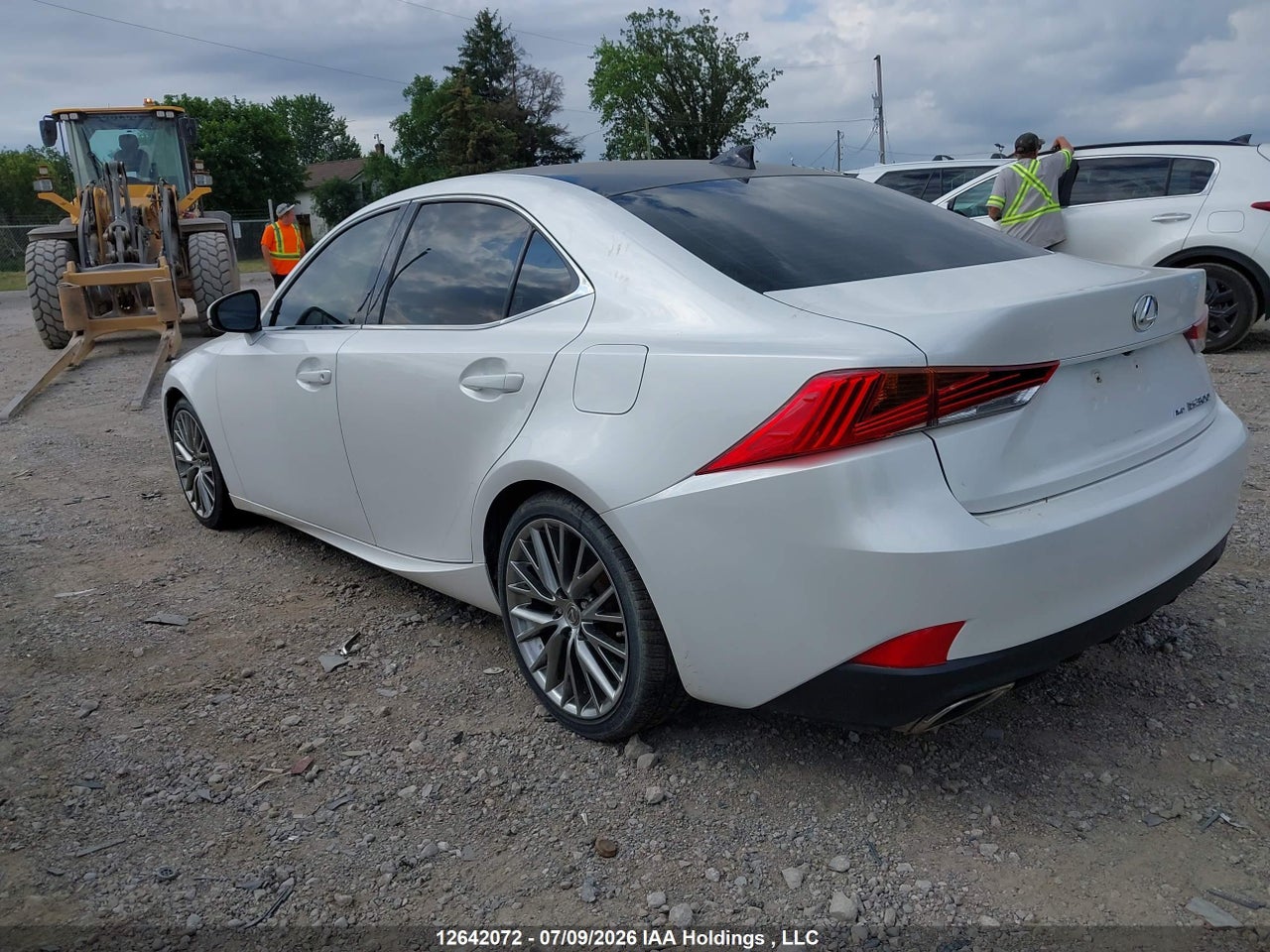 2017 LEXUS IS 300 thumbnail 4