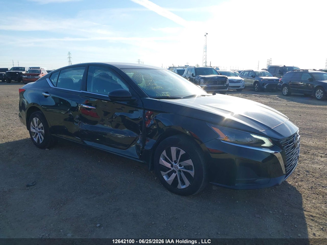 2025 NISSAN Altima S thumbnail 2