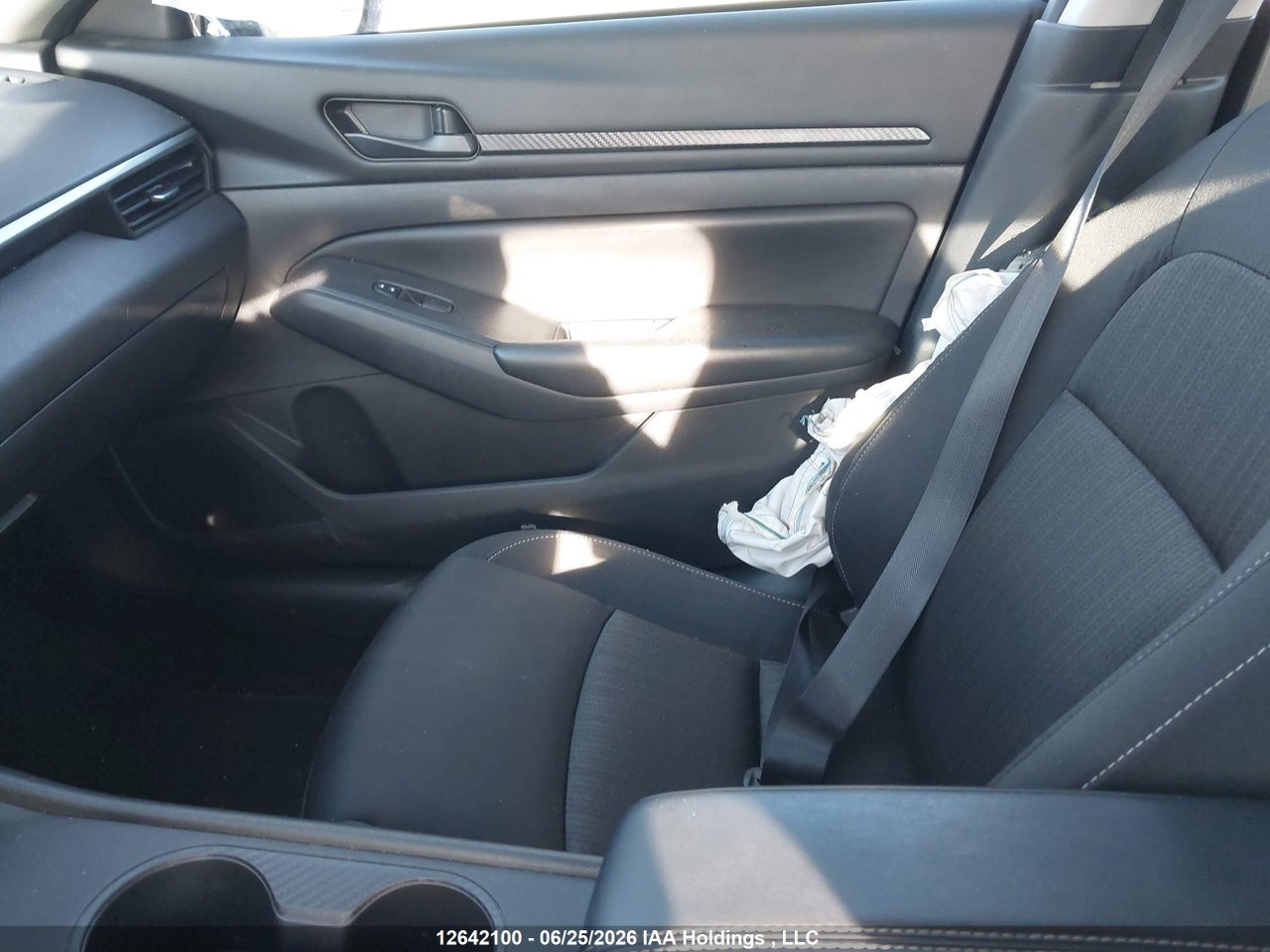 2025 NISSAN Altima S thumbnail 6