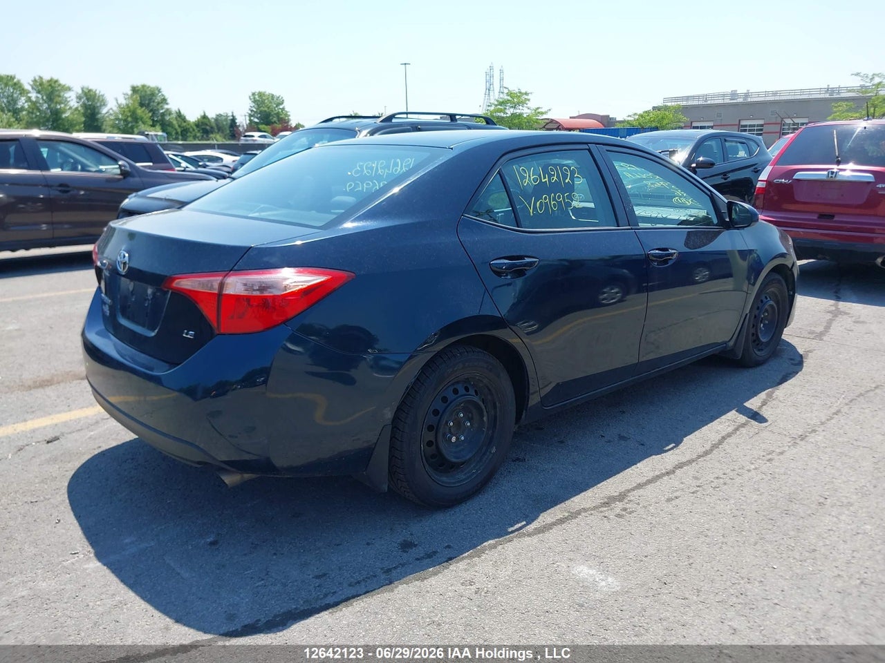 2018 TOYOTA COROLLA LE thumbnail 5