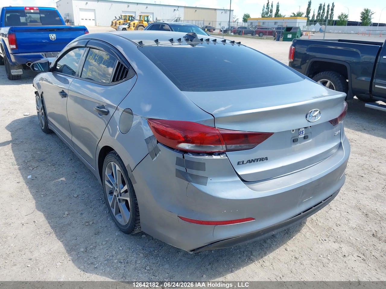 2017 HYUNDAI ELANTRA LE thumbnail 4