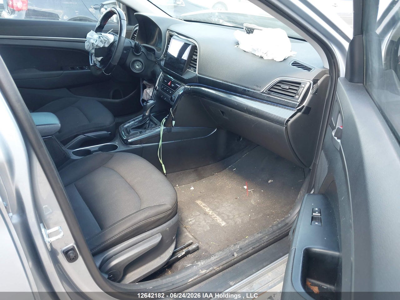 2017 HYUNDAI ELANTRA LE thumbnail 6