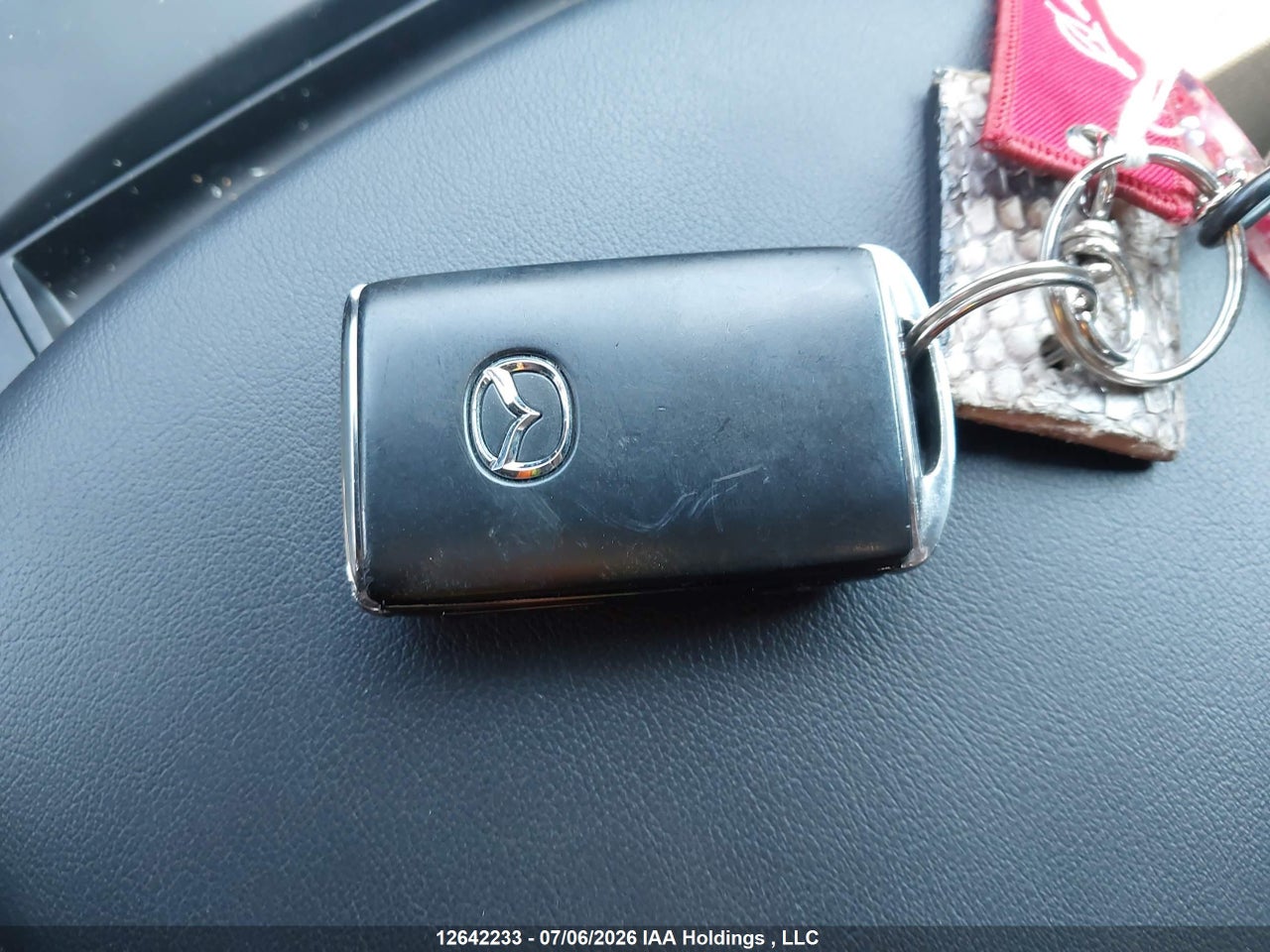 2025 MAZDA MAZDA3 thumbnail 12