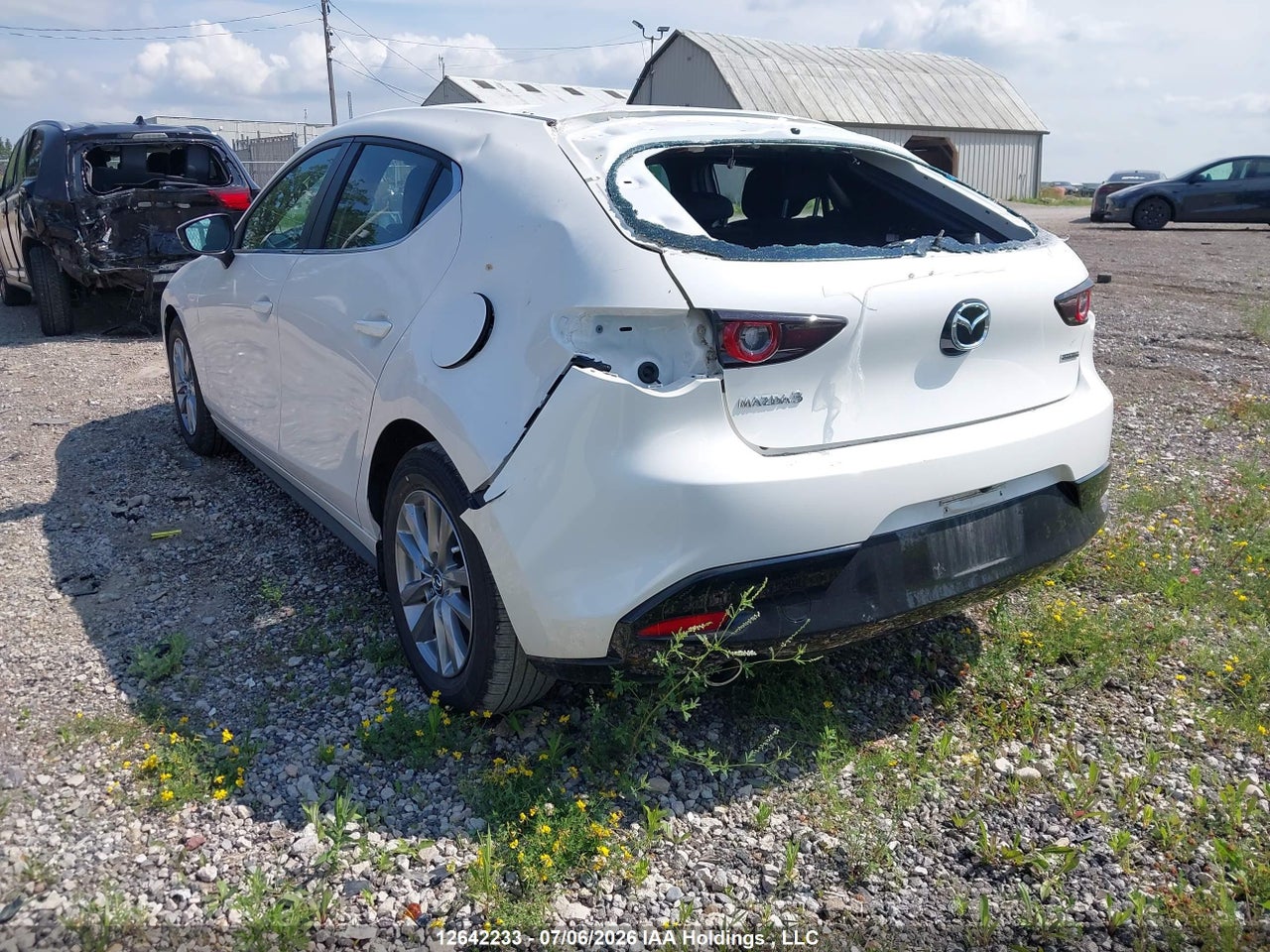 2025 MAZDA MAZDA3 thumbnail 4
