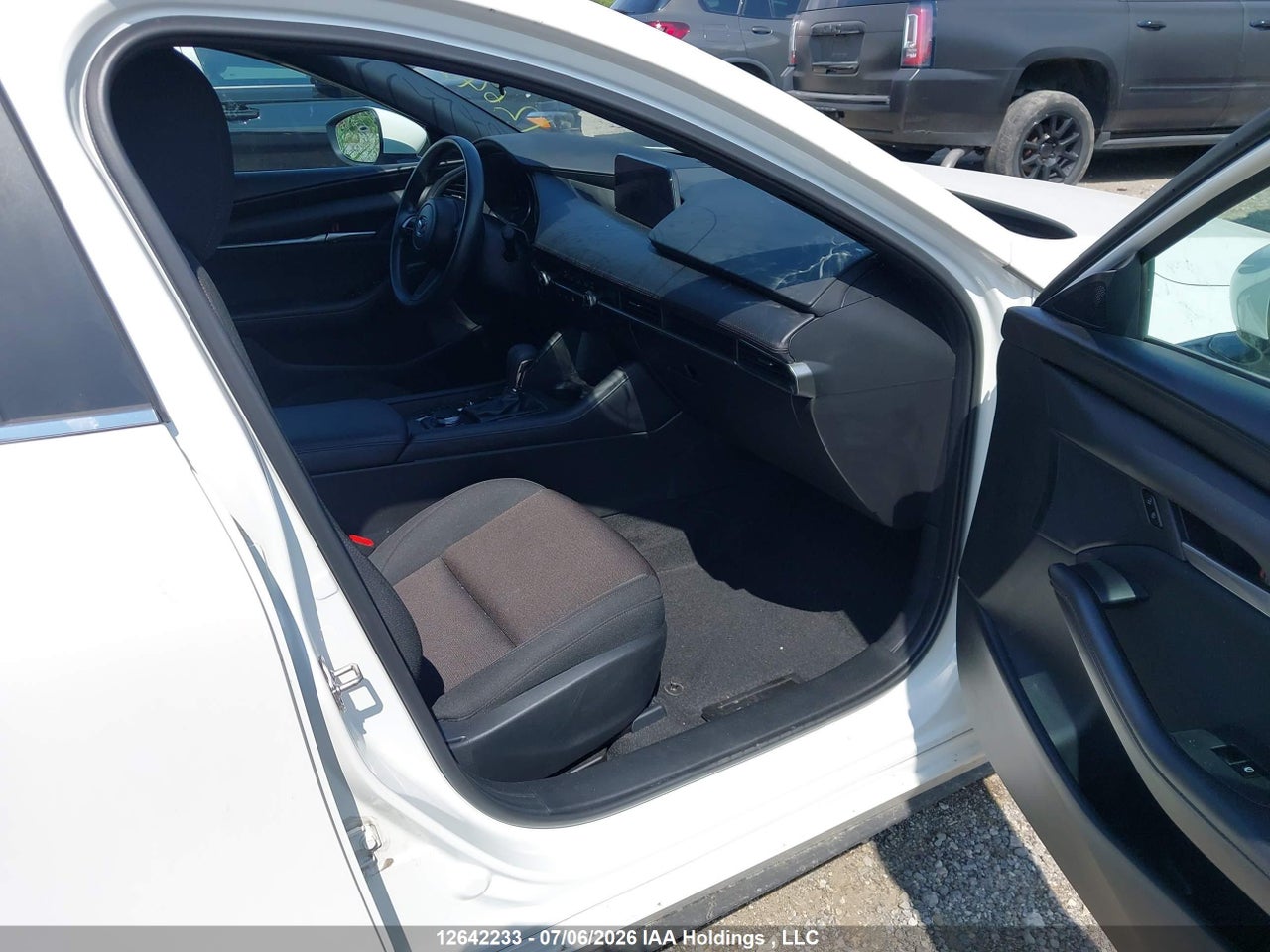 2025 MAZDA MAZDA3 thumbnail 6
