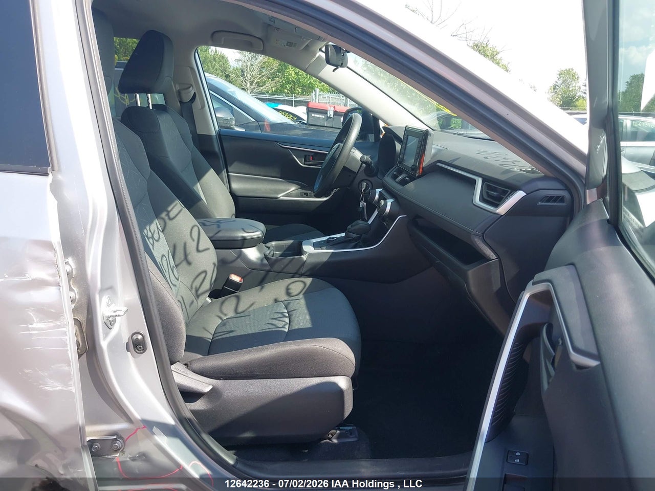 2021 TOYOTA RAV4 HYBRID LE thumbnail 6