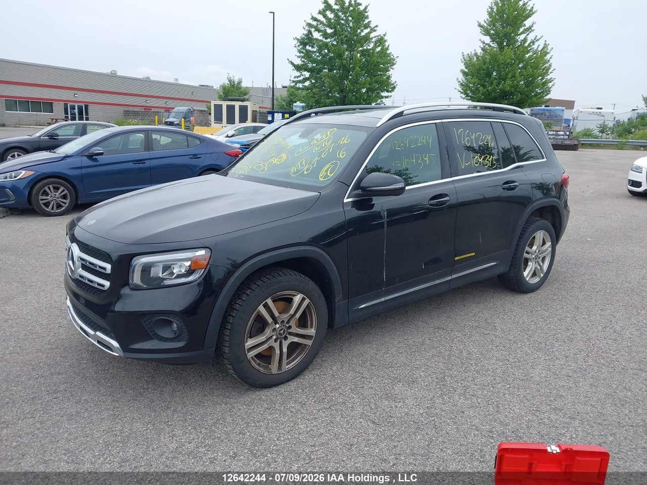 2021 MERCEDES BENZ GLB 250 4MATIC thumbnail 3
