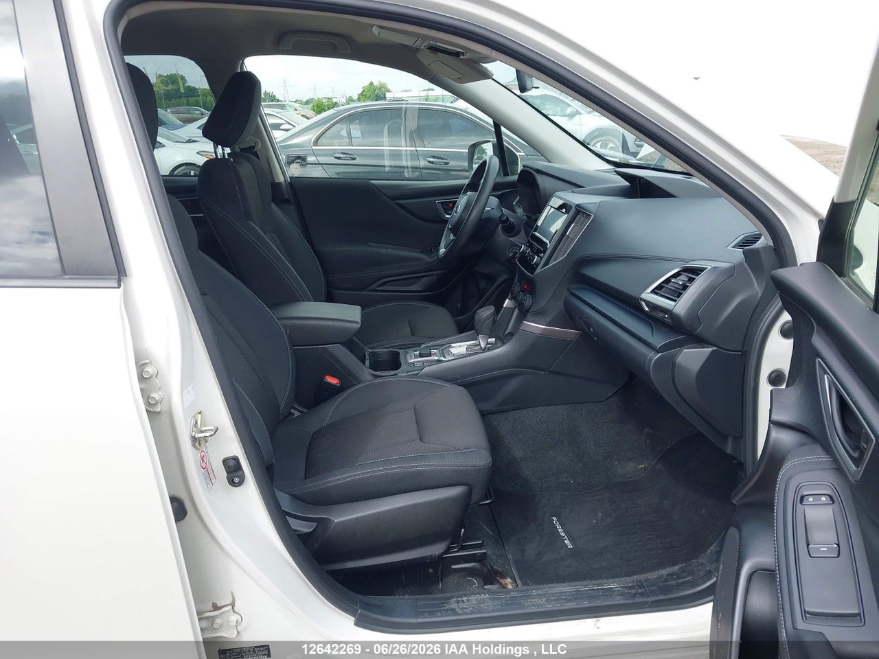 2020 SUBARU FORESTER thumbnail 6
