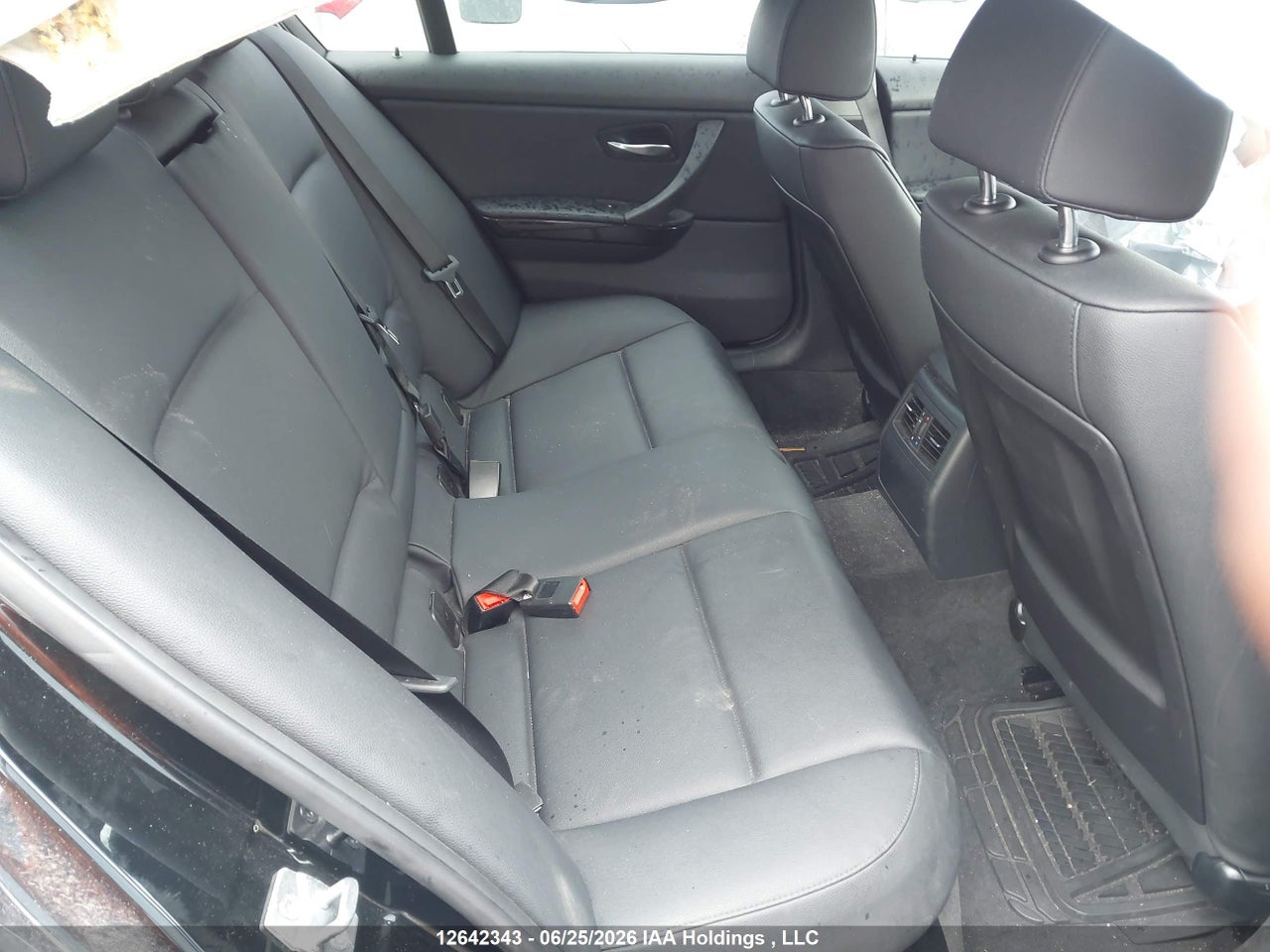 2011 BMW 328I XDRIVE thumbnail 9
