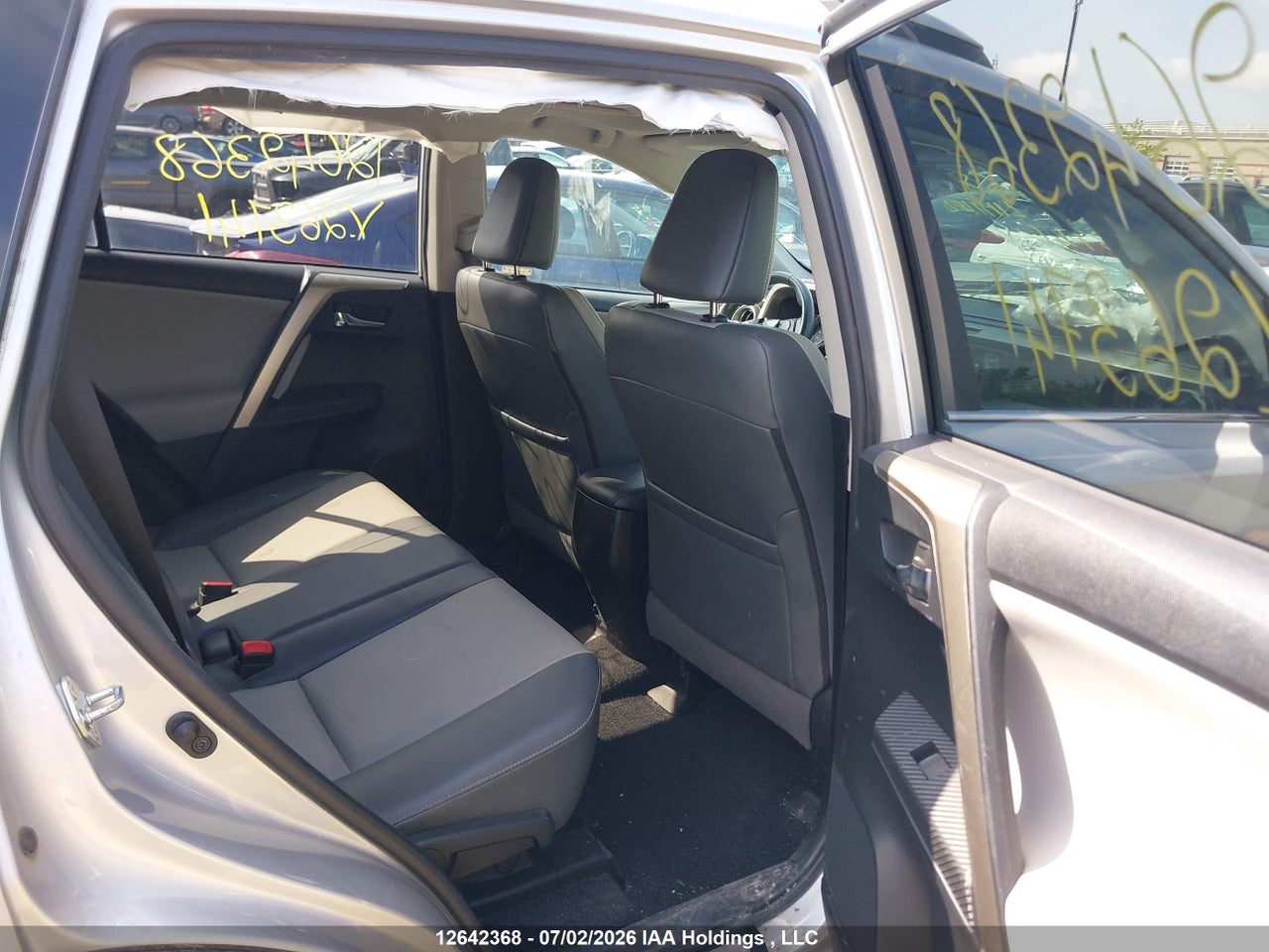 2015 TOYOTA RAV4 LIMITED thumbnail 9