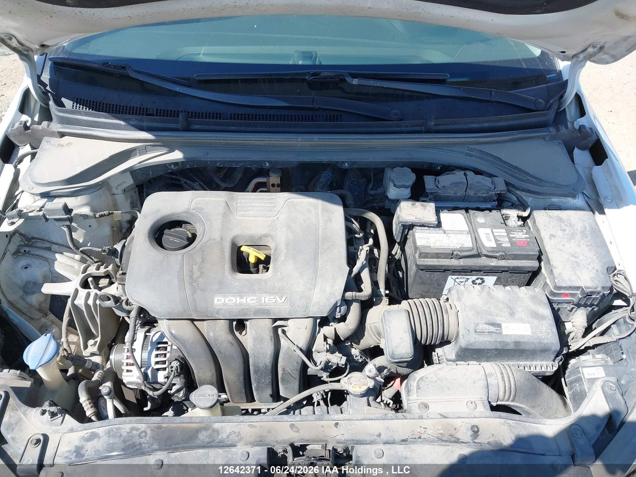 2017 HYUNDAI ELANTRA GLS thumbnail 11