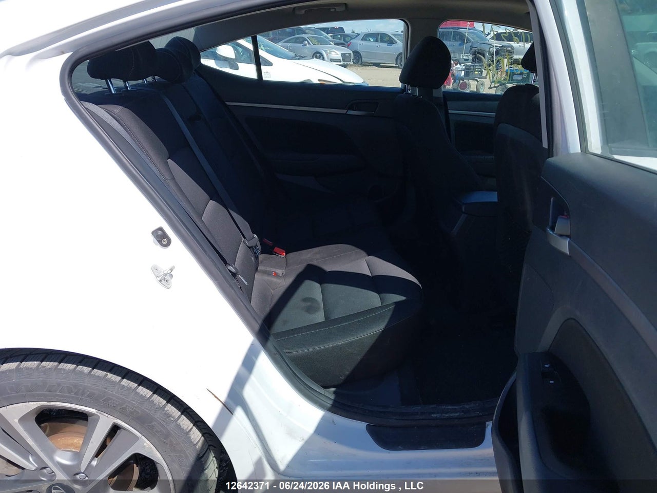 2017 HYUNDAI ELANTRA GLS thumbnail 9