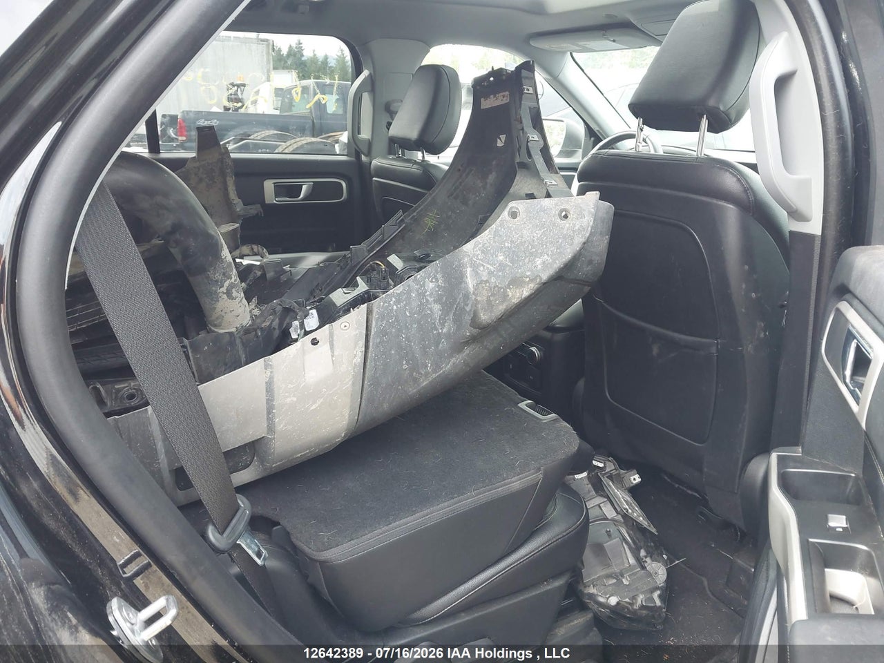 2020 FORD EXPLORER XLT thumbnail 9