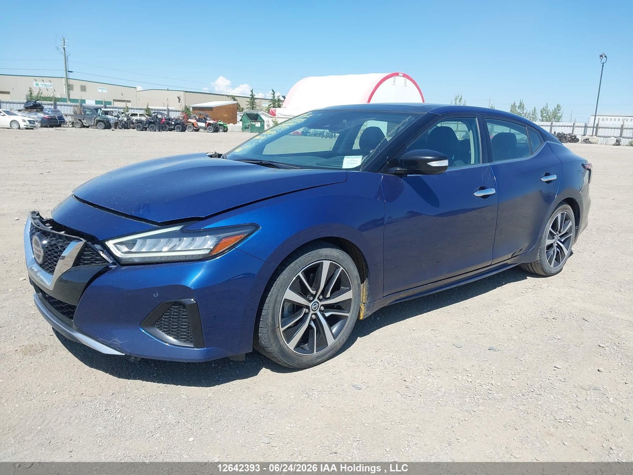 2022 NISSAN MAXIMA SL thumbnail 3