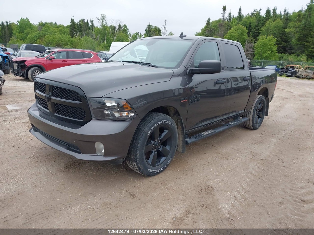 2023 RAM 1500 CLASSIC TRADESMAN thumbnail 3