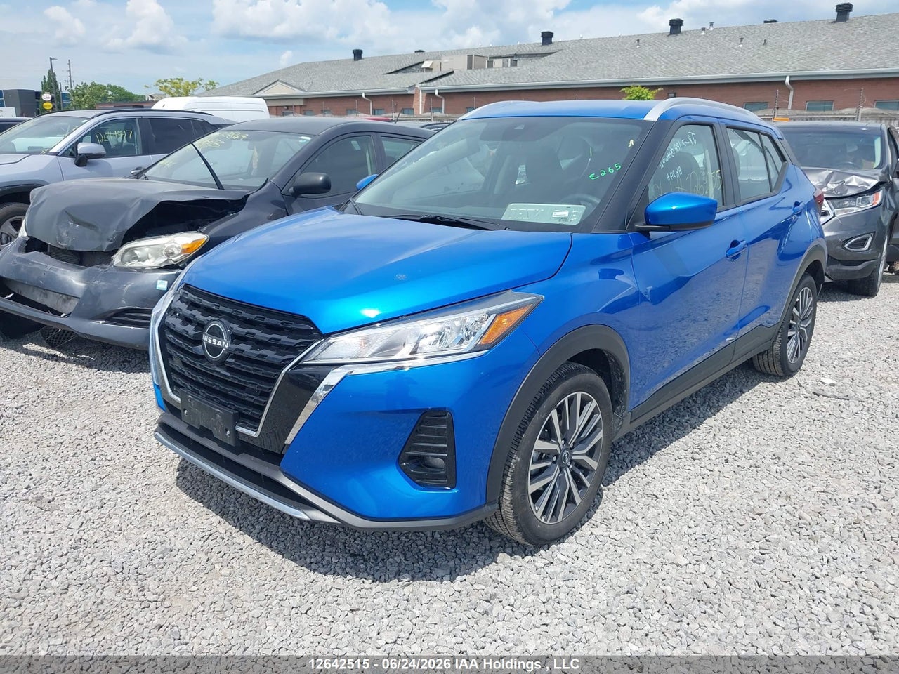 2025 NISSAN KICKS PLAY SV thumbnail 3