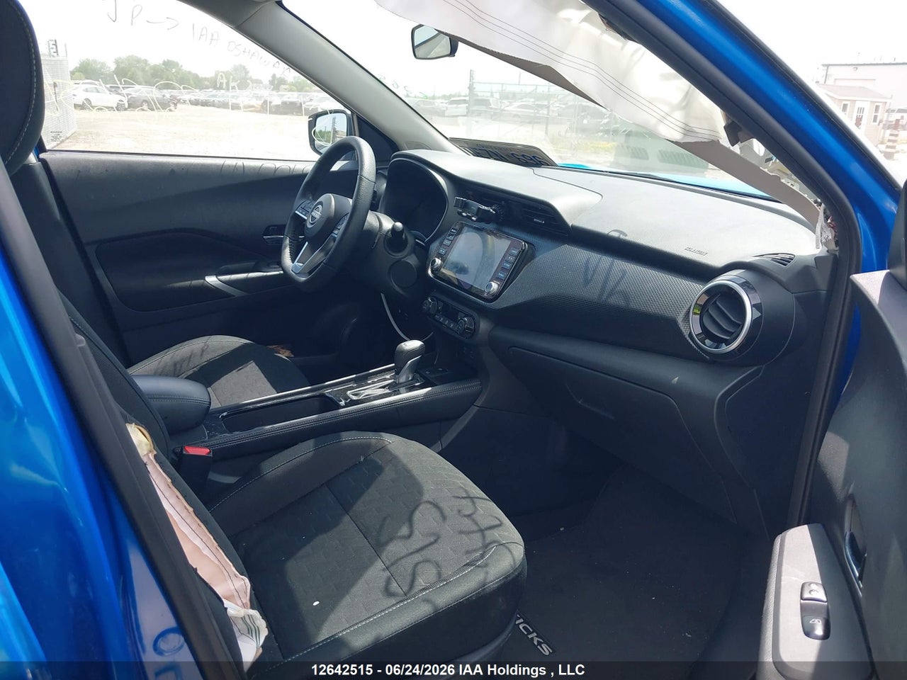 2025 NISSAN KICKS PLAY SV thumbnail 6