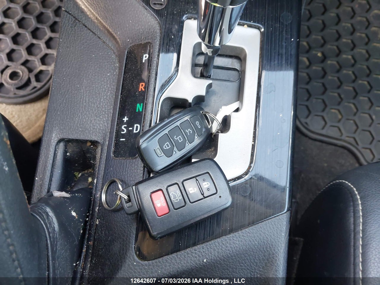2018 TOYOTA RAV4 LIMITED thumbnail 12