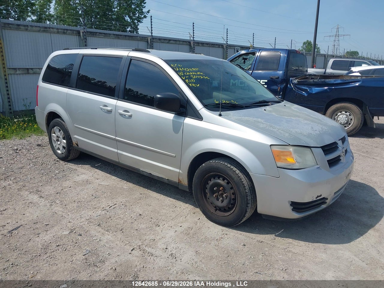 2010 DODGE GRAND CARAVAN SE thumbnail 2