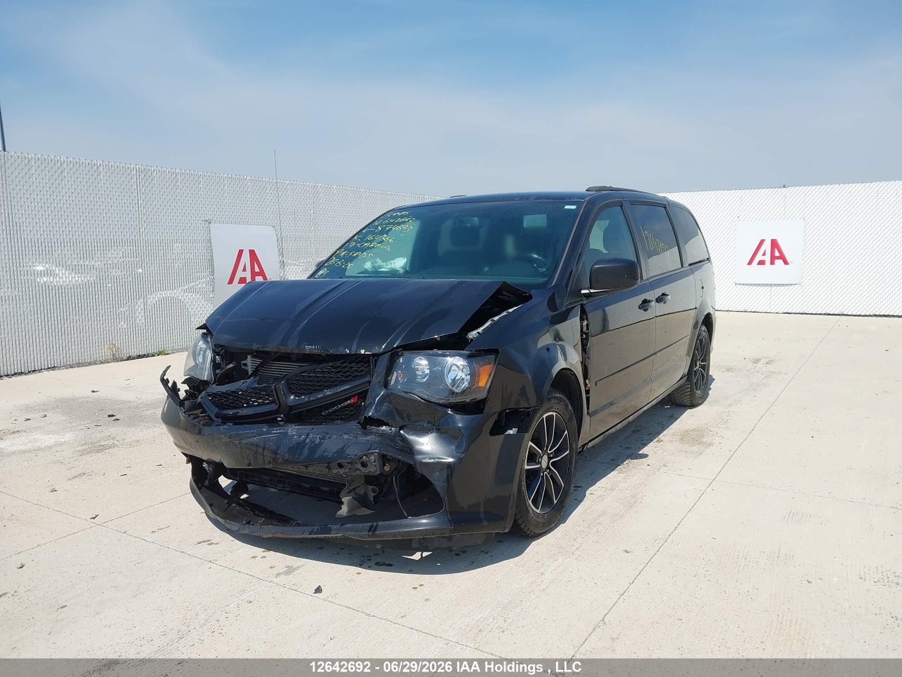 2017 DODGE GRAND CARAVAN GT thumbnail 3