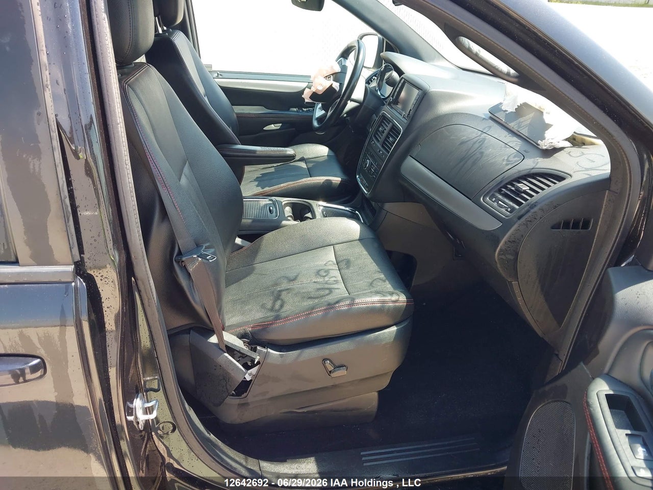 2017 DODGE GRAND CARAVAN GT thumbnail 6