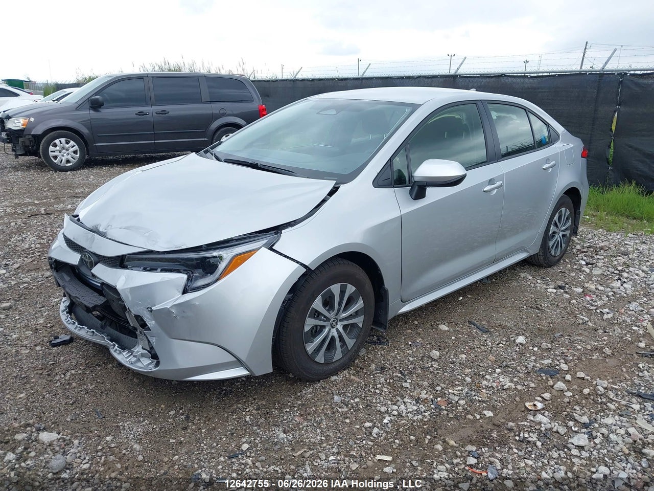 2026 TOYOTA COROLLA HYBRID thumbnail 3