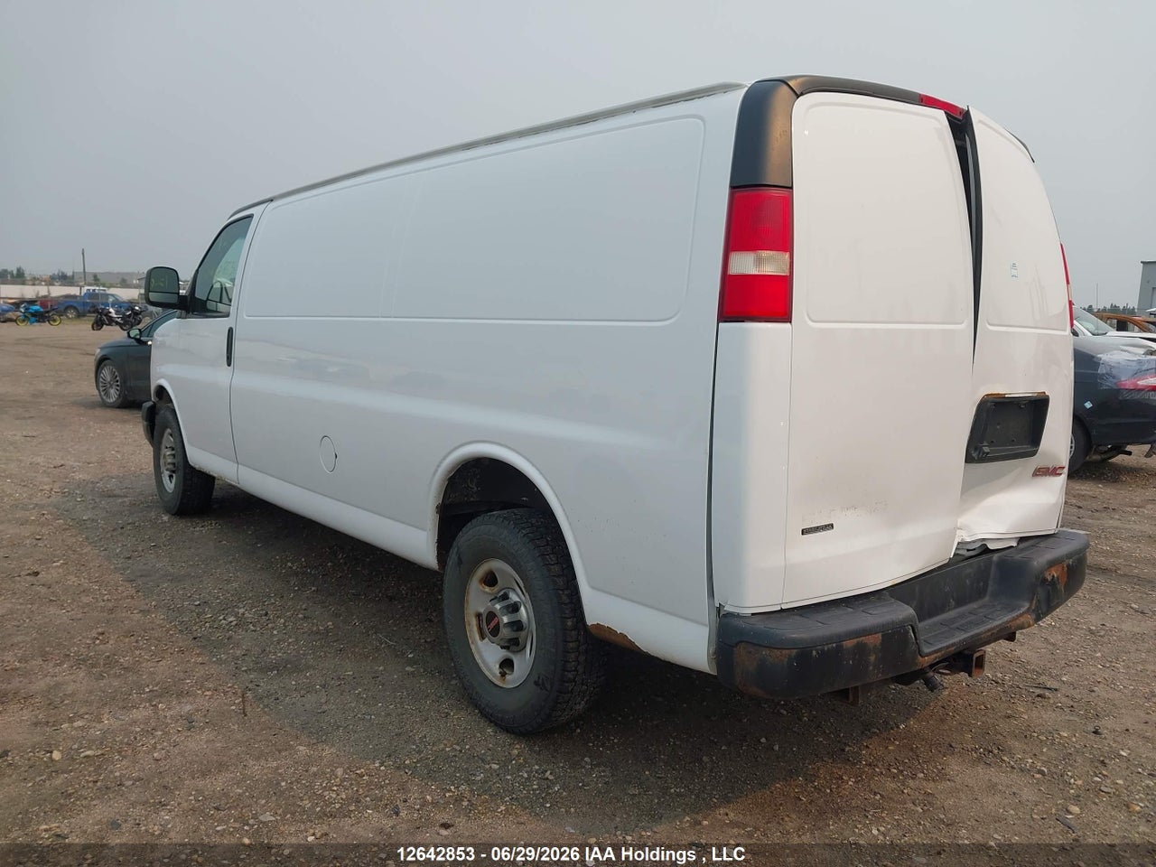 2014 GMC SAVANA G3500 thumbnail 4