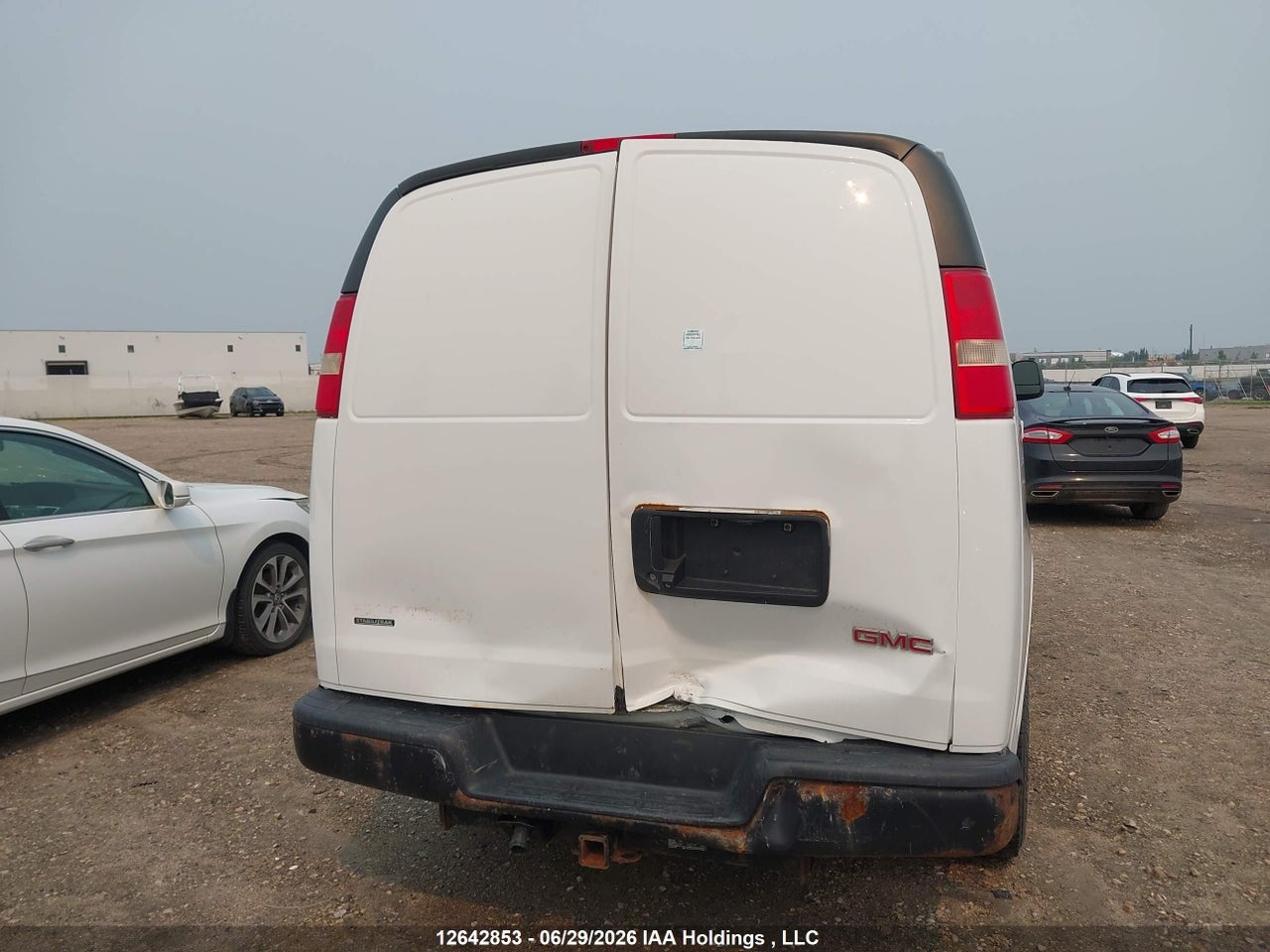 2014 GMC SAVANA G3500 thumbnail 7