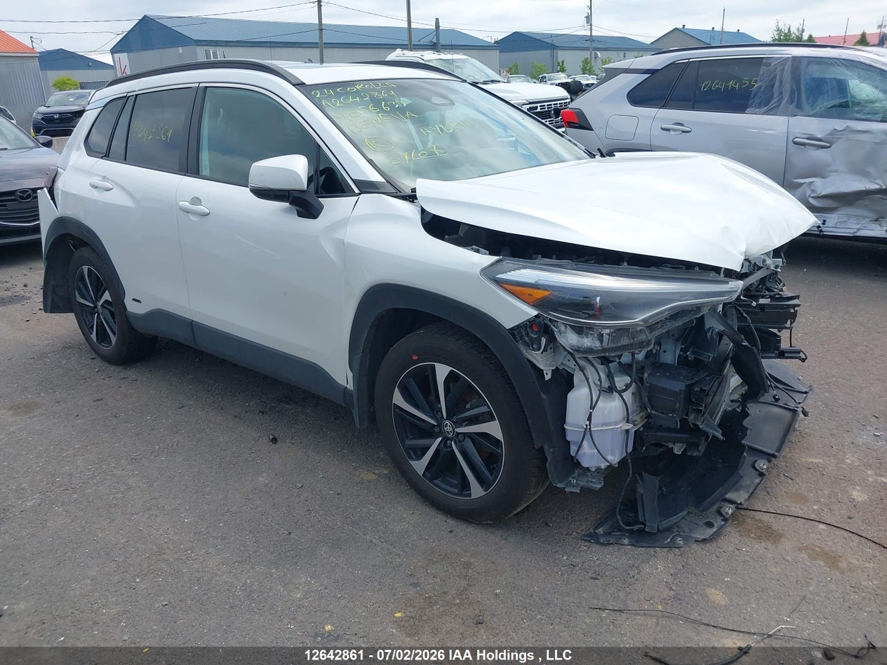 2024 TOYOTA COROLLA CROSS HYBRID XSE thumbnail 2