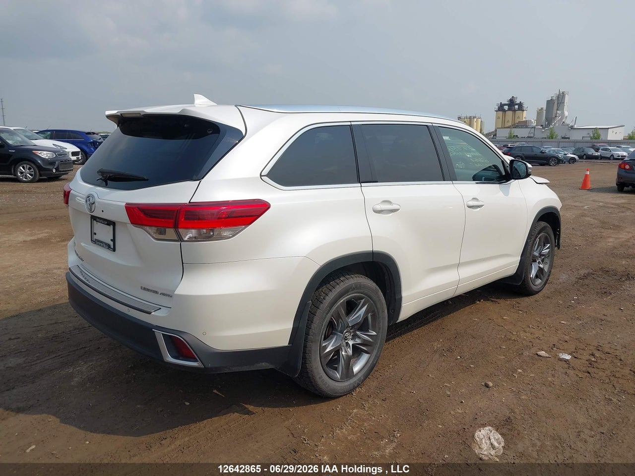 2017 TOYOTA HIGHLANDER LIMITED thumbnail 5