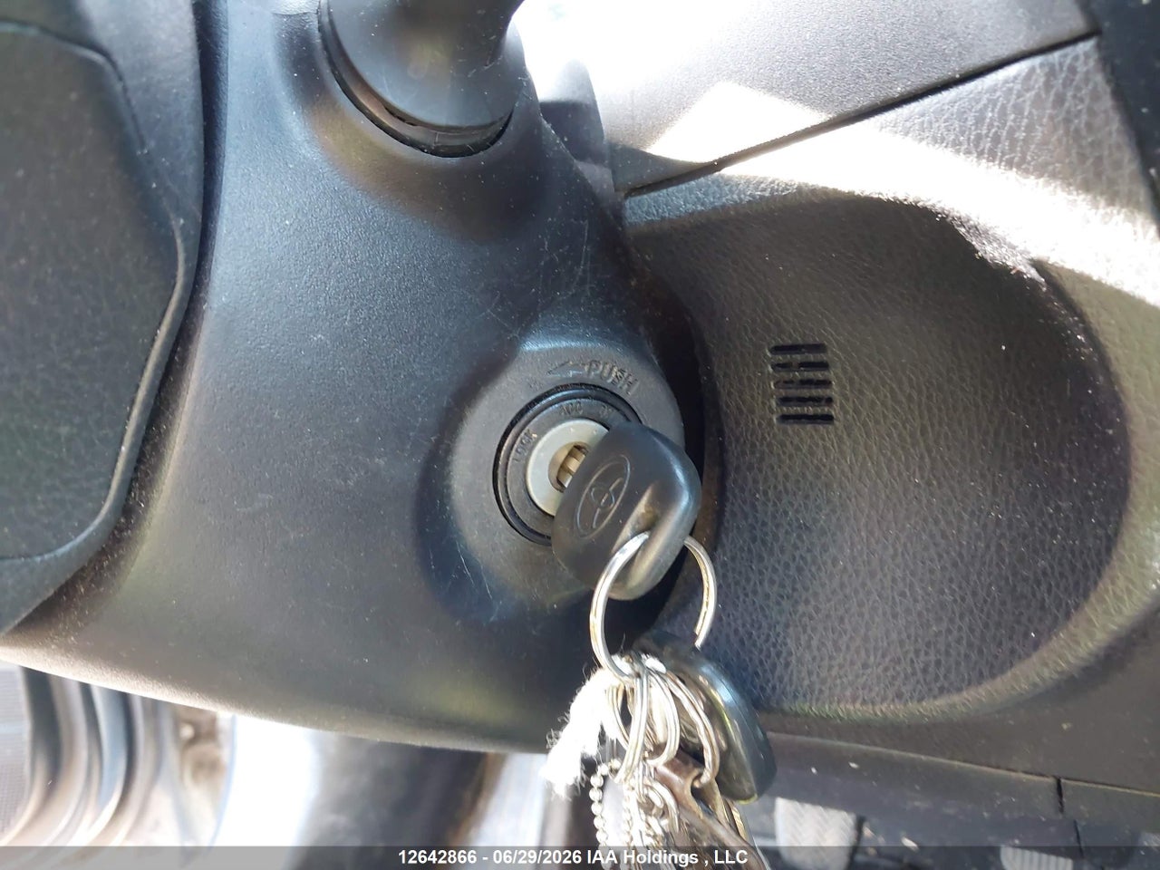 2014 TOYOTA COROLLA CE thumbnail 12