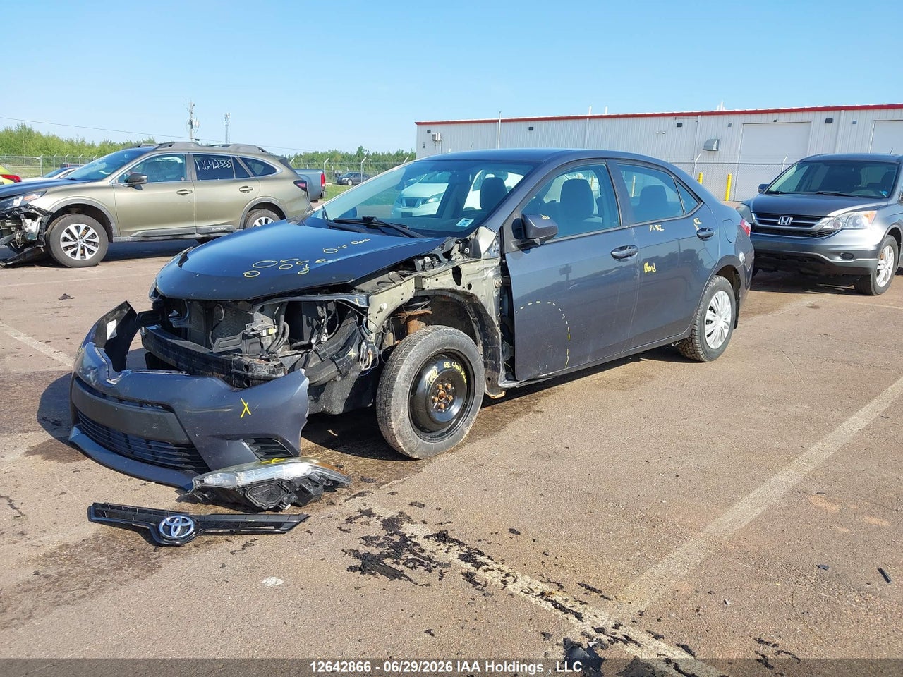 2014 TOYOTA COROLLA CE thumbnail 3