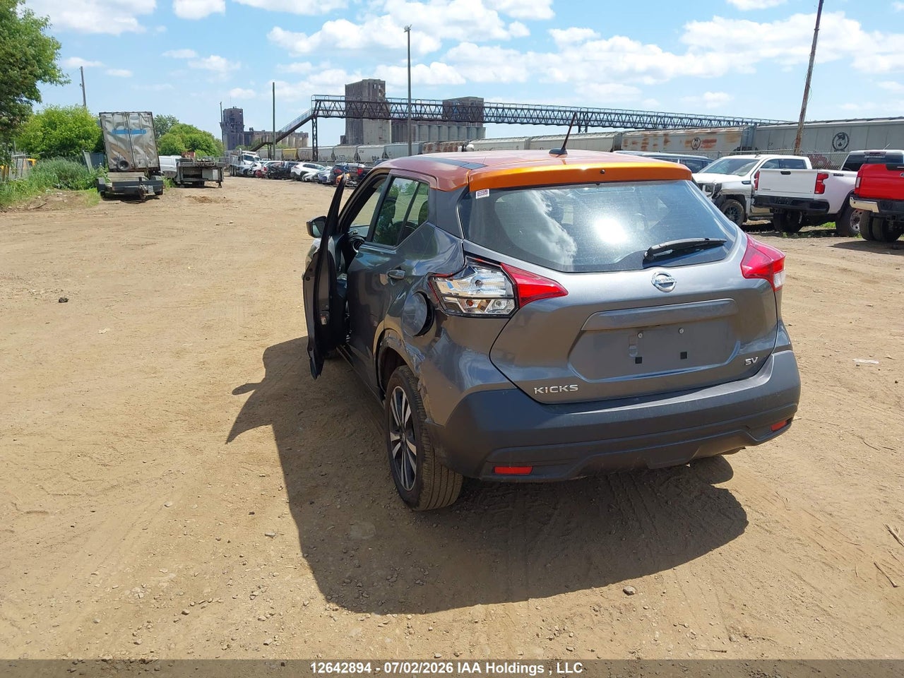 2019 NISSAN KICKS thumbnail 4