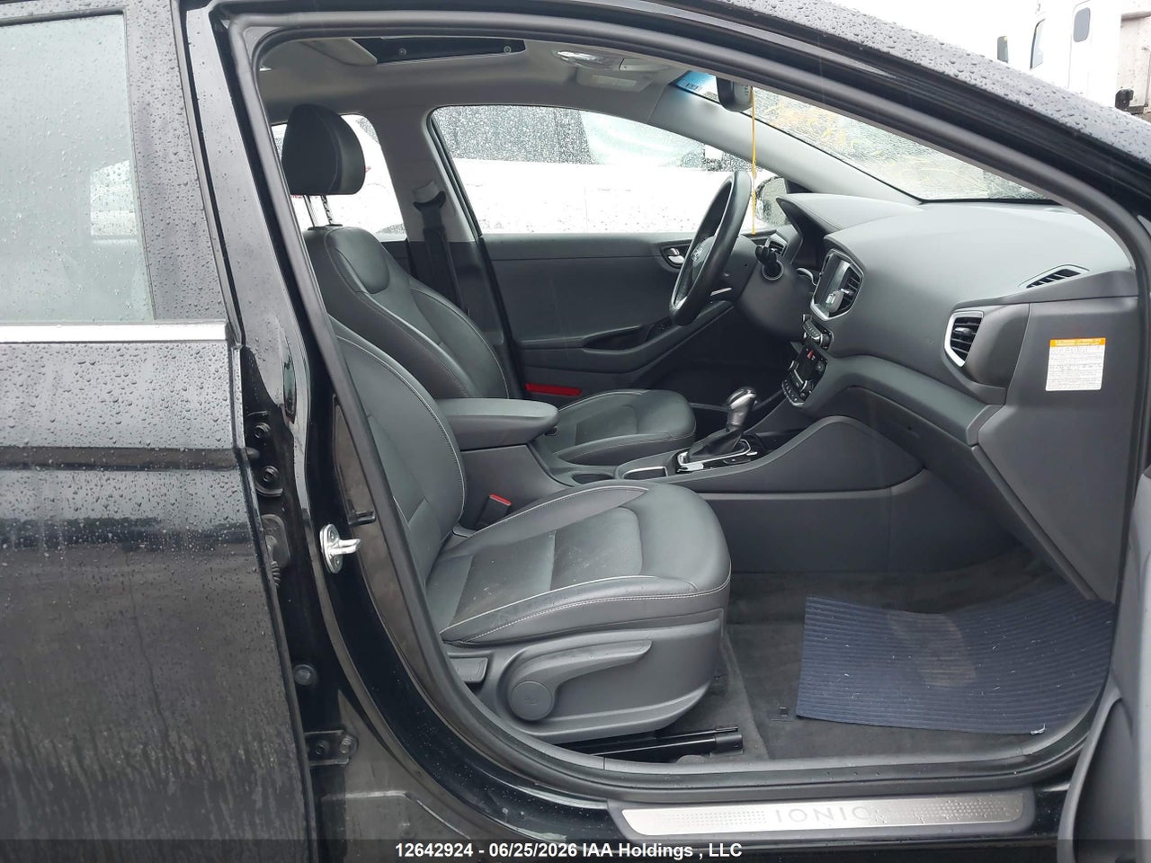 2017 HYUNDAI IONIQ HYBRID LIMITED thumbnail 6