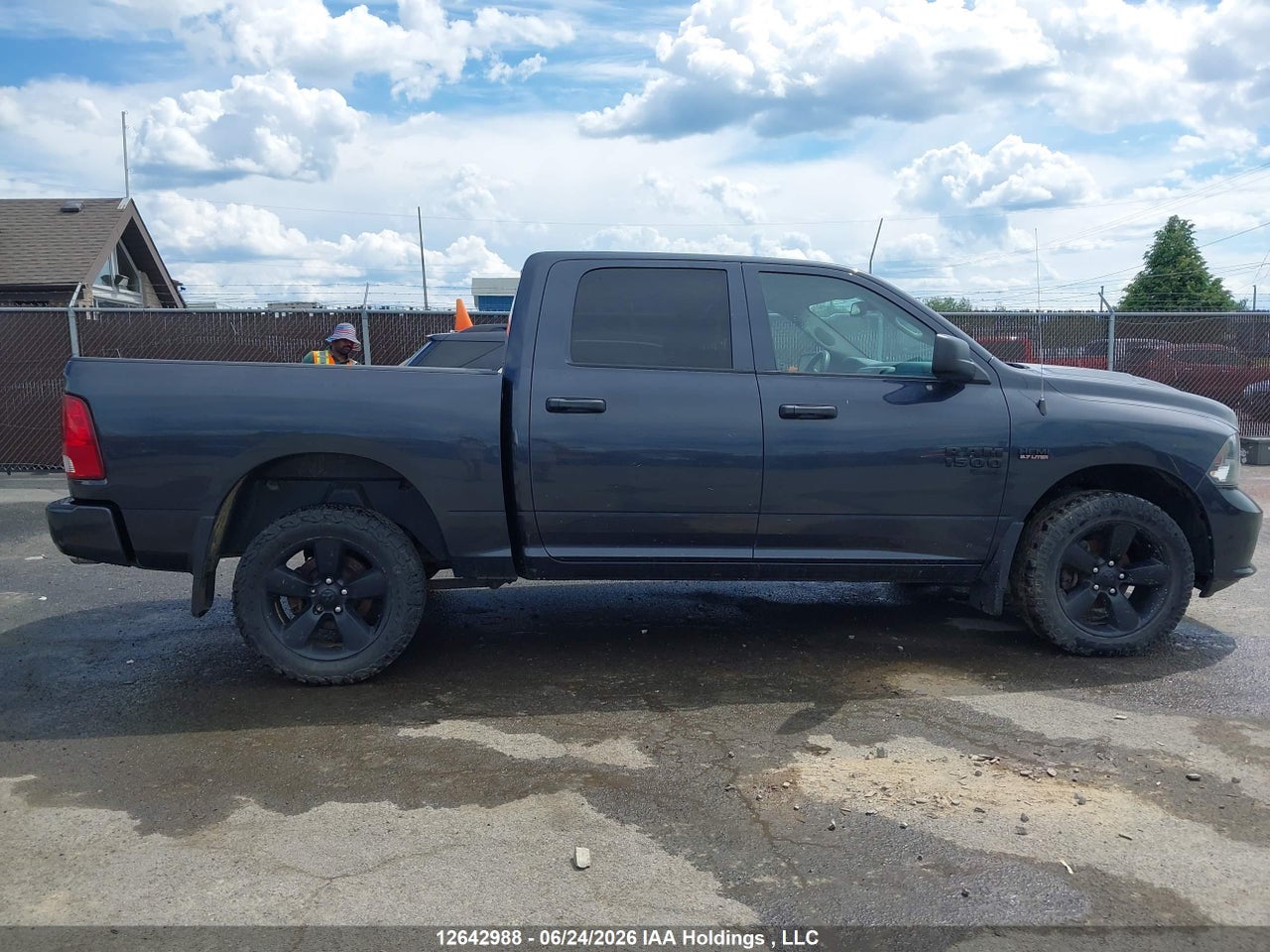 2019 RAM 1500 CLASSIC TRADESMAN thumbnail 12