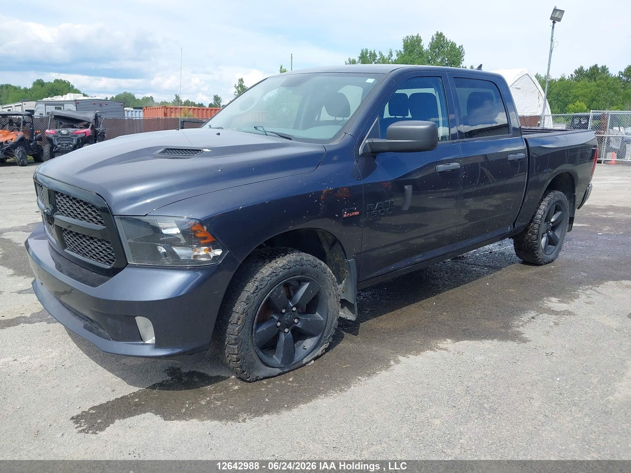 2019 RAM 1500 CLASSIC TRADESMAN thumbnail 3