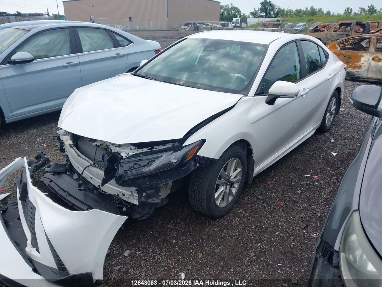 2026 TOYOTA CAMRY thumbnail 3