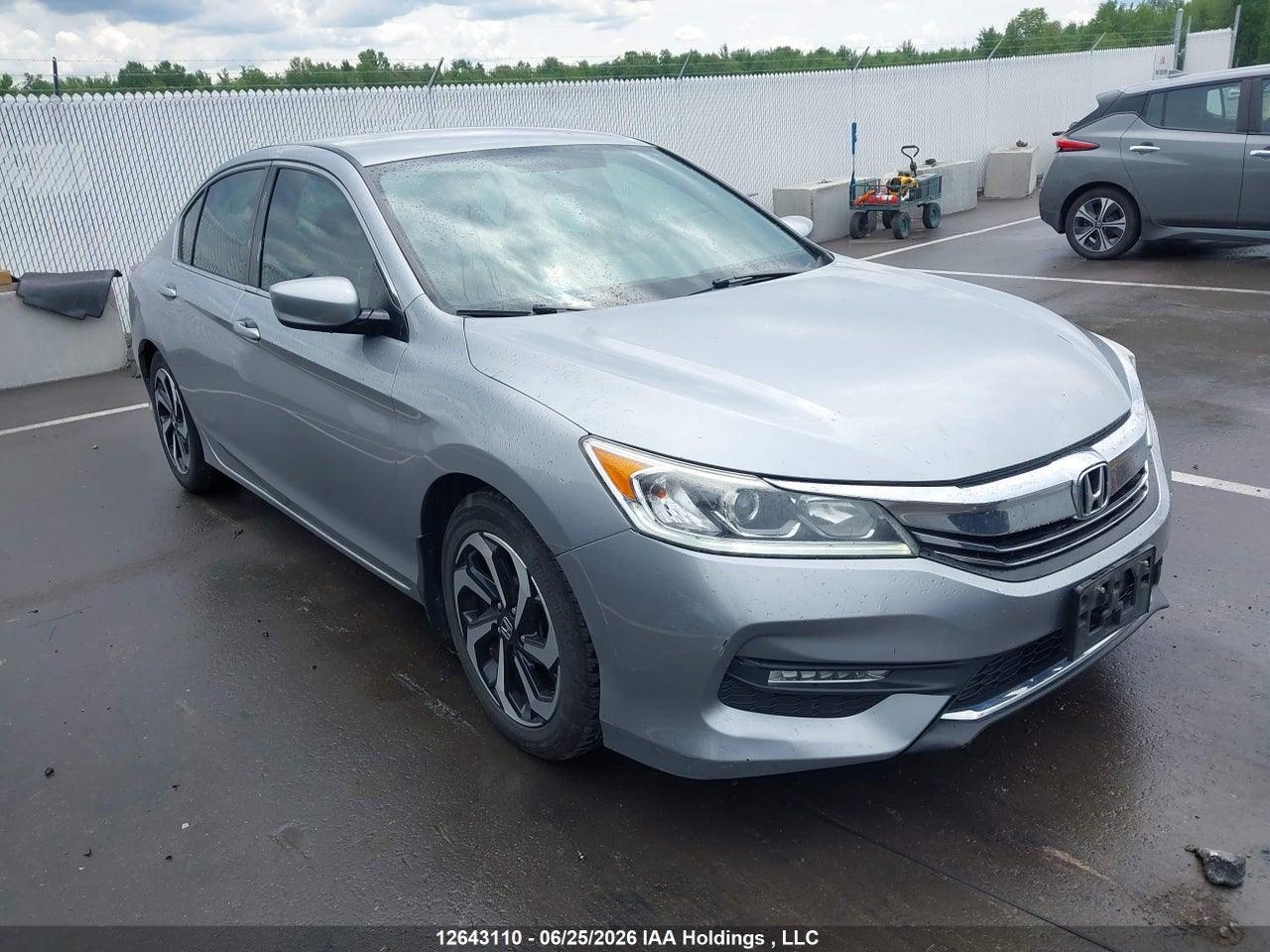 2017 HONDA ACCORD LX thumbnail 2