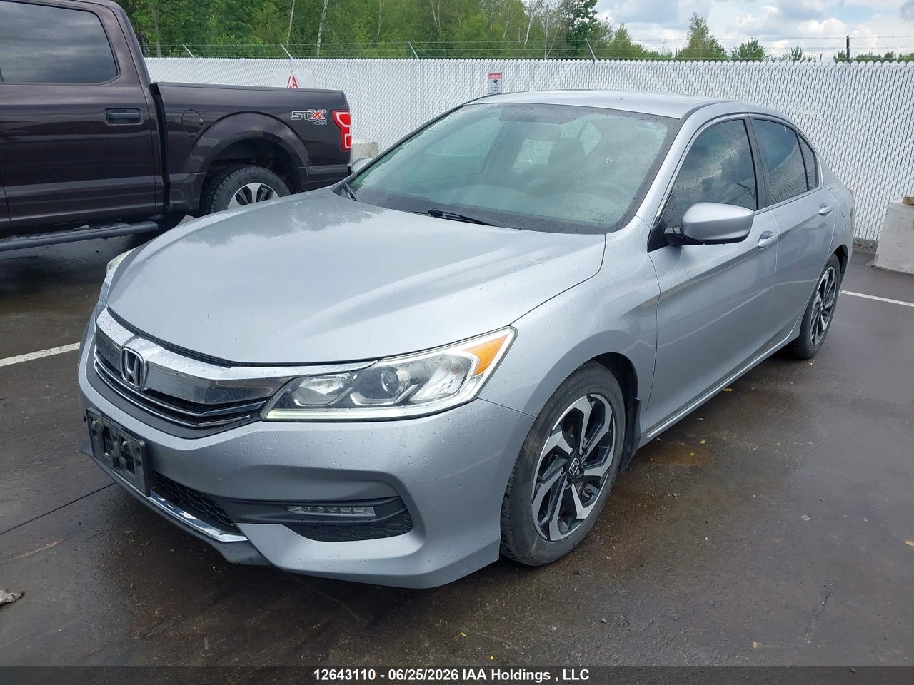 2017 HONDA ACCORD LX thumbnail 3