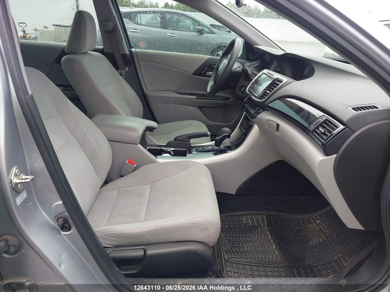 2017 HONDA ACCORD LX thumbnail 6