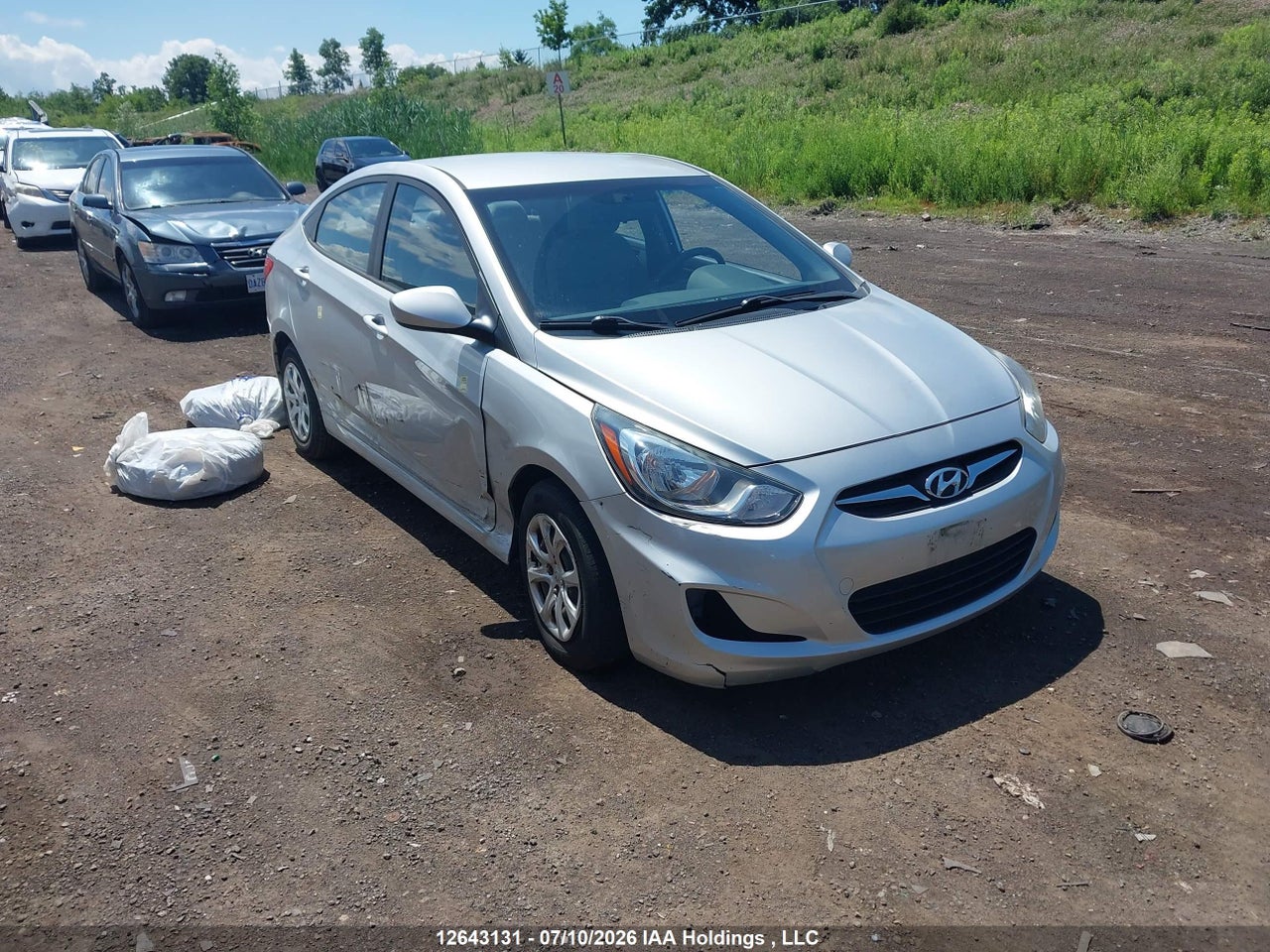 2013 HYUNDAI ACCENT GLS/GS thumbnail 2